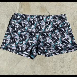 Fleo Shorts